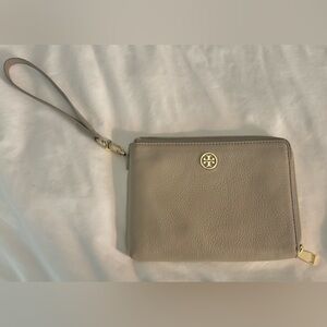 Small Tory Burch Clutch/Wristlet
